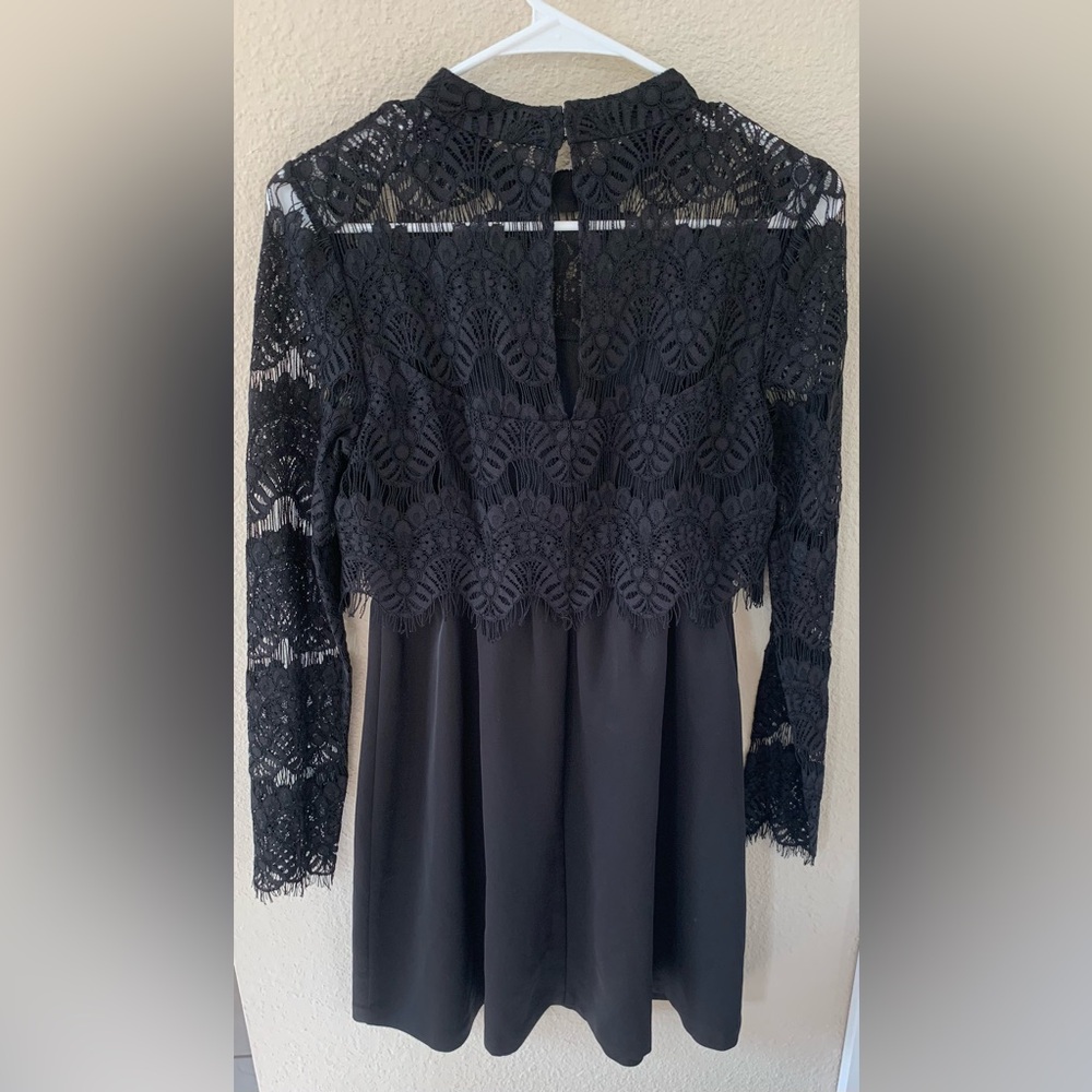 2/$15 BCBGeneration Elegant Black Lace Dress. Size S. EUC. Perfect LBD - Picture 4 of 7